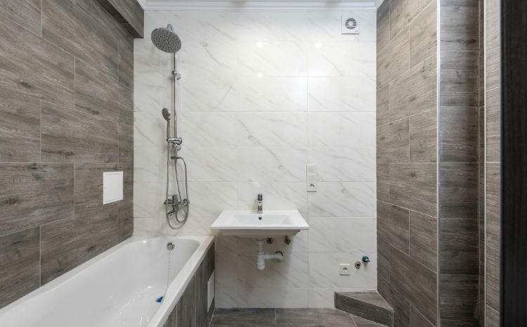 Small Bathroom Remodel Ideas for Older St. Louis Homes (Where Space Is Tight)