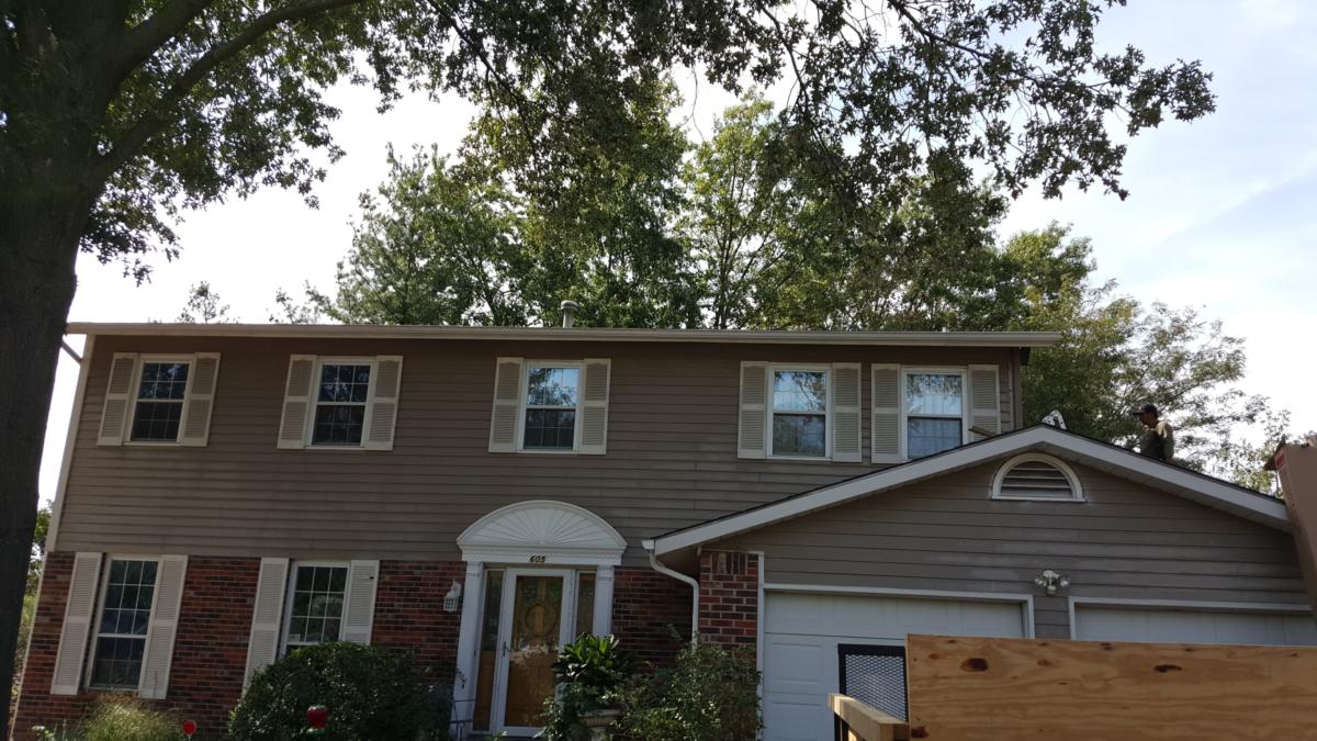 Siding, Gutters, Soffit, Fascia, Garage & Inside Stairs, Valley Park, MO — project photo 15